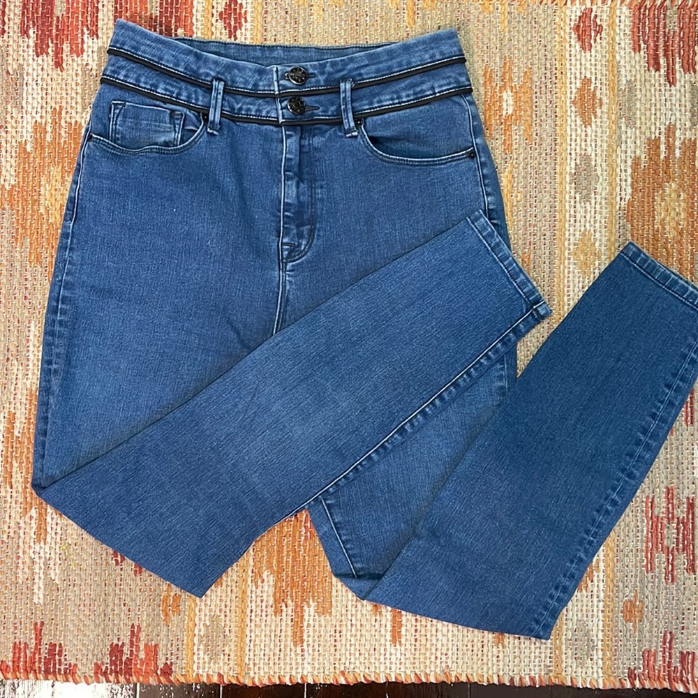BDG Super High Rise Ankle Twig Jean